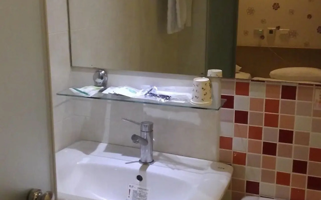 Crystal Hotel