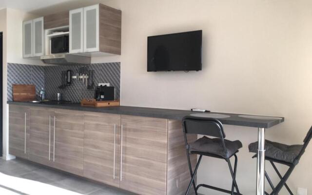 Bord de mer, studio avec terrasse