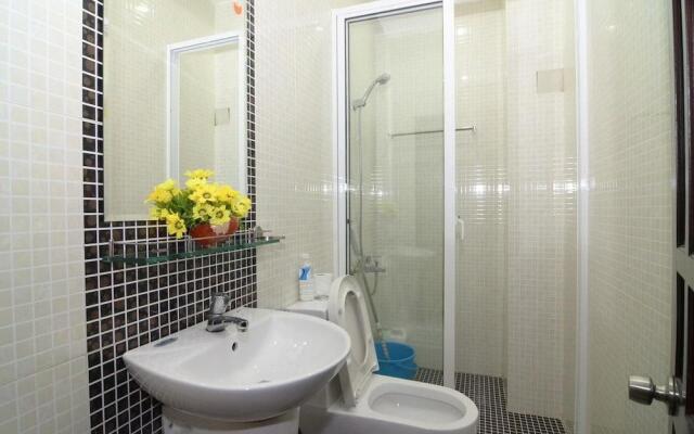 RedDoorz Plus @ Pham Ngu Lao 2