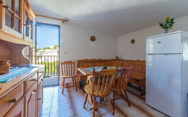 Nice Apartment in Marusici With 2 Bedrooms and Wifi