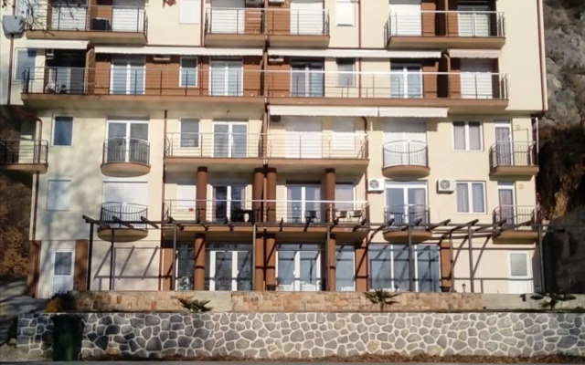Vera Apartments
