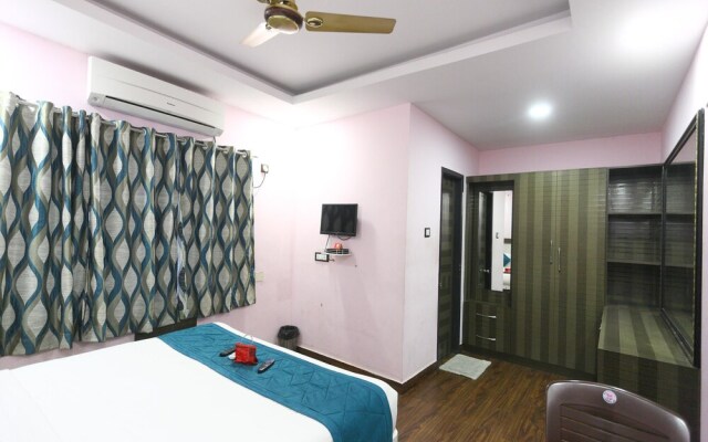 OYO 817 Anna Salai
