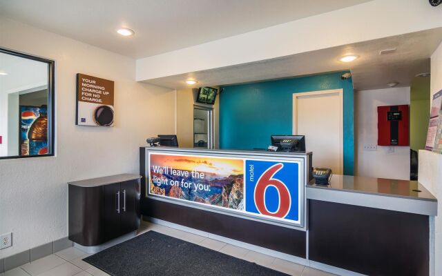 Motel 6 College Station, TX - Bryan