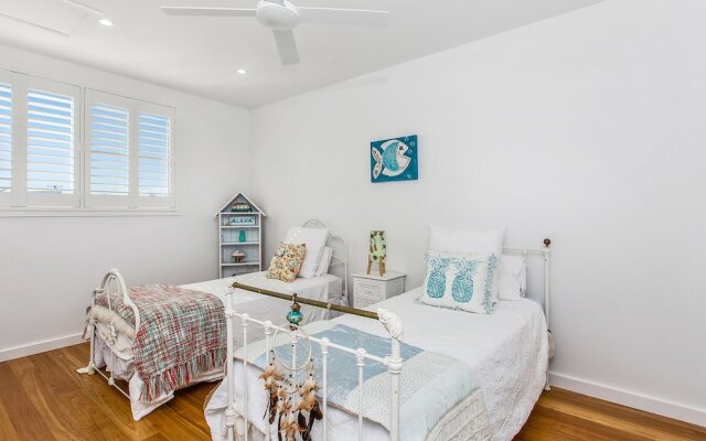 Kia Orana Island Home