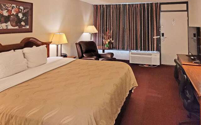 Quality Inn Ennis
