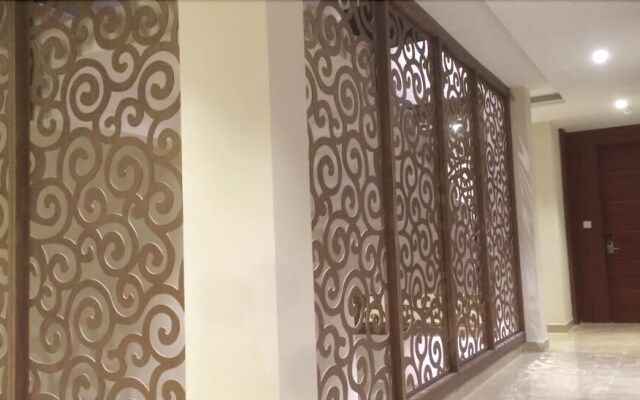 Azeez Avenue hotel