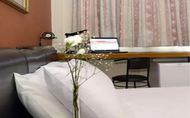 Castel Plaza Hotel