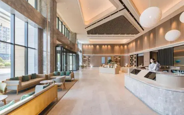 All Seasons Hotel (Yushu Site Avenue)