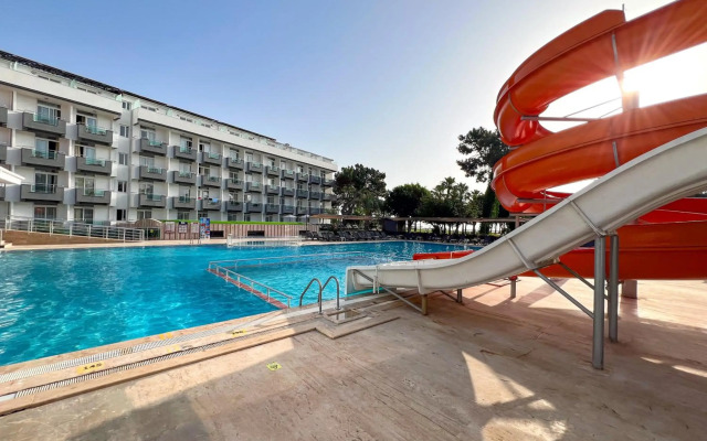 Transatlantik Beach Hotel