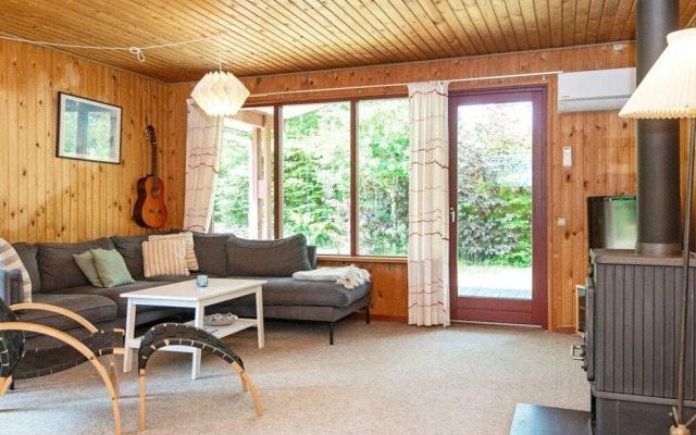 6 Person Holiday Home in Glesborg