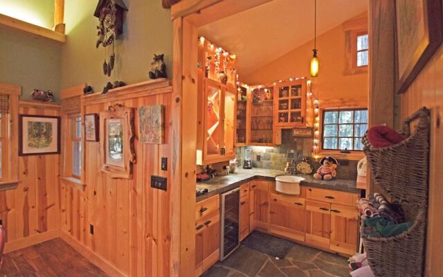 Homewood Hideaway - NEW Construction!!