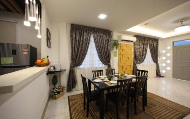 Come Inn Homestay 1379