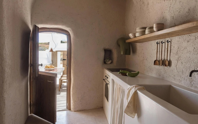 Kanava Cave Winery Villa