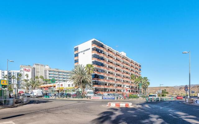 Apartamento a pie del mar