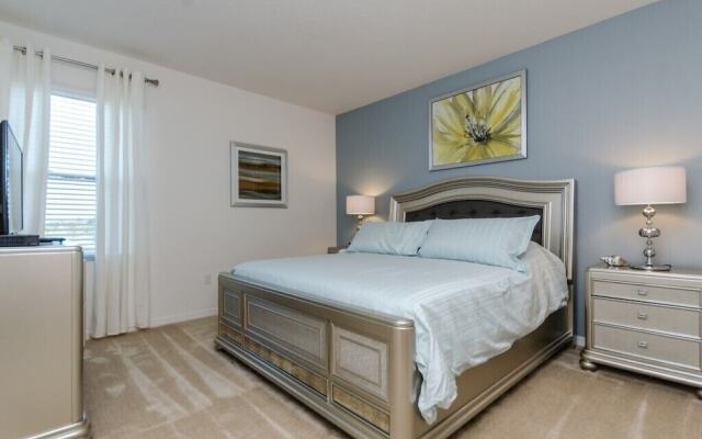 Cool and Modern 9 Bed 7 Ba Villa Pool & Spa 6160boa