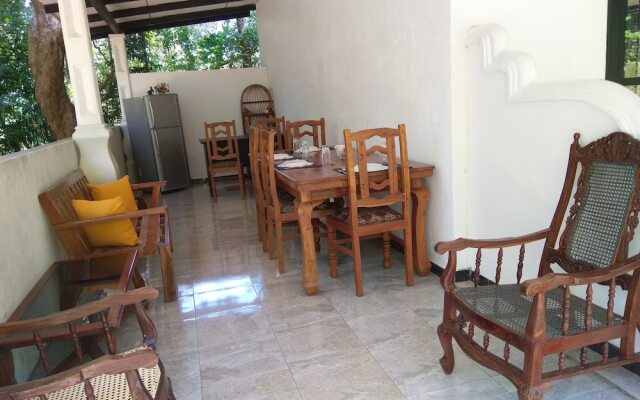 Amron Resort Sigiriya