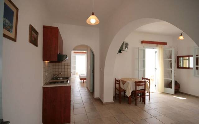 Pirgos Stelida Hotel