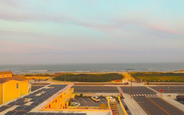 Alante Oceanfront Motor