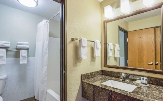 Americinn - Menomonie