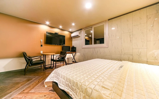 Martin Hotel