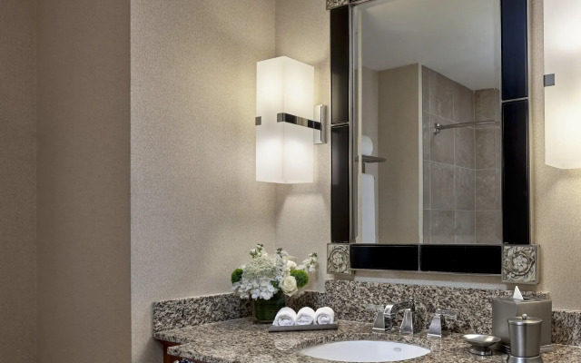 Loews New Orleans Hotel