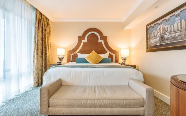 L'Hermitage Hotel