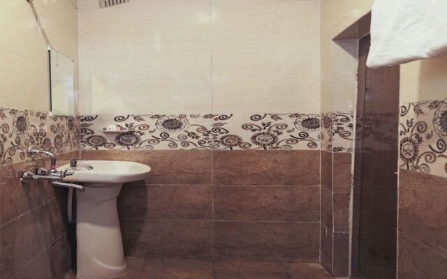 OYO 12151 The Orchid Guest House