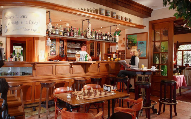 Hôtel - Restaurant Victor Hugo