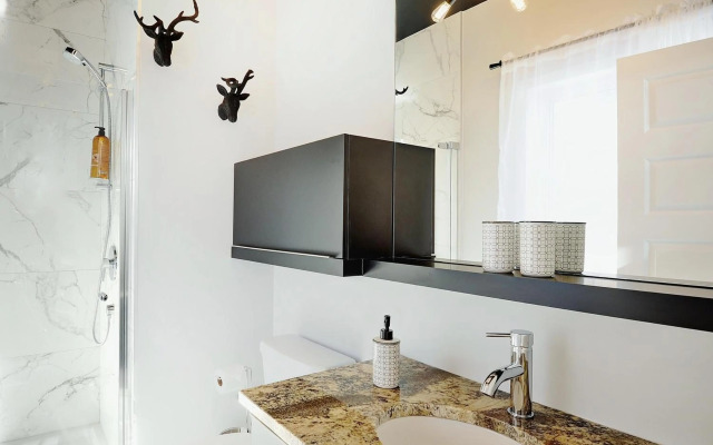 Chalet 29 Chemin Blanc by Les Chalets Alpins