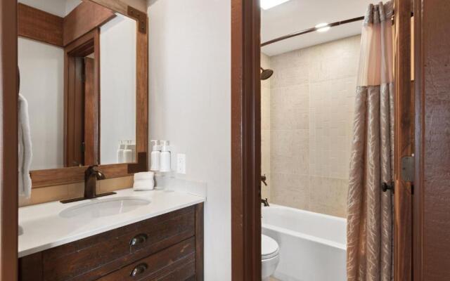 Gold Point Resort Breckenridge by Vacatia