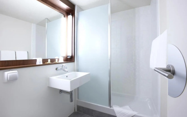 Hotel Campanile Lyon Est - Bron Eurexpo