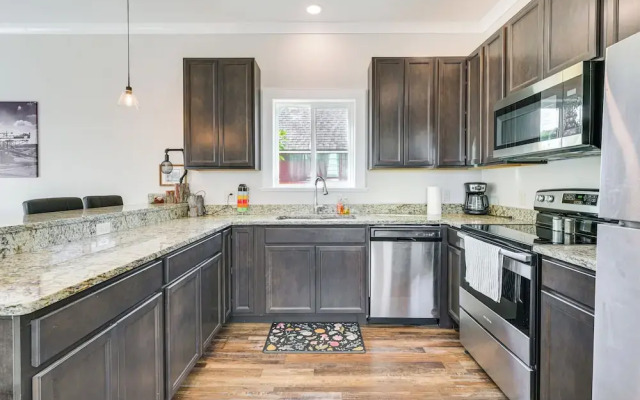 Mountain-view Anaconda Home w/ Gas Grill!