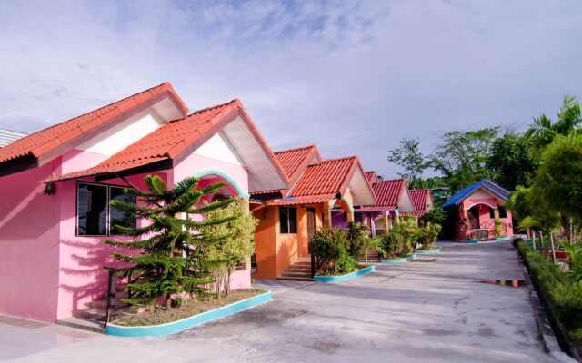 Phaithong Sotel Resort