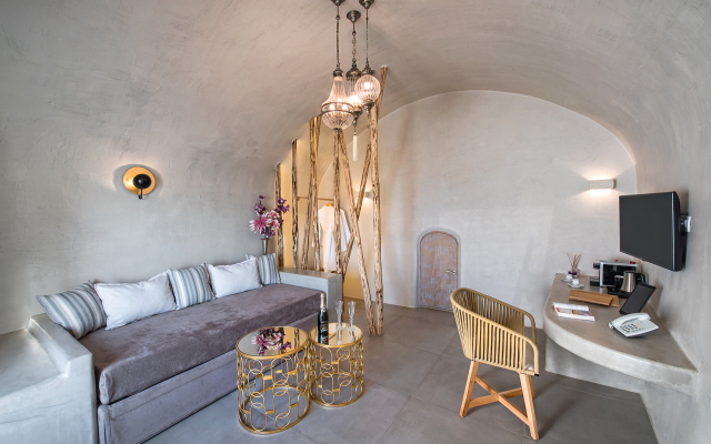 Athina Luxury Suites