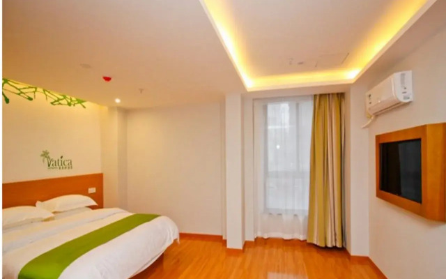 Vatica XuZhou XinYi Railway Station Square Hotel