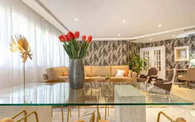 Genteel Home Isabel la Católica