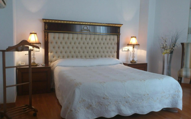 Hotel Cardinal