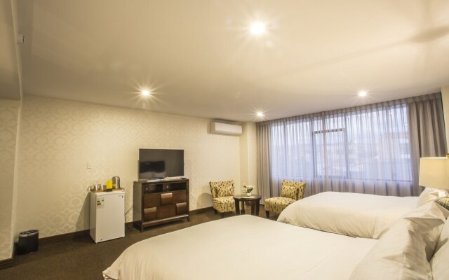 Roles Hotel