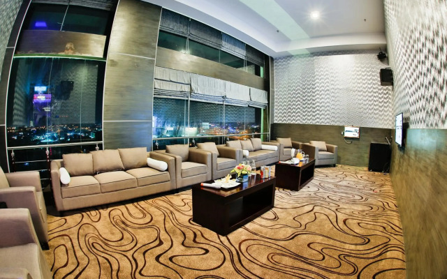 Royale Signature Hotel