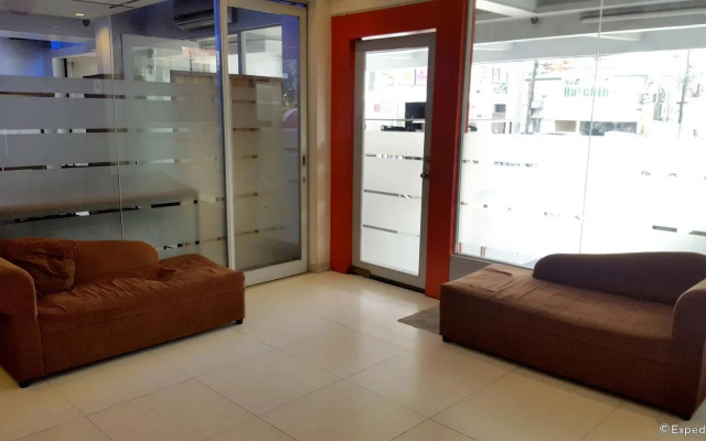 M Suites Hotel