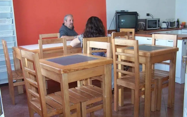 Hostal Irreal - Hostel