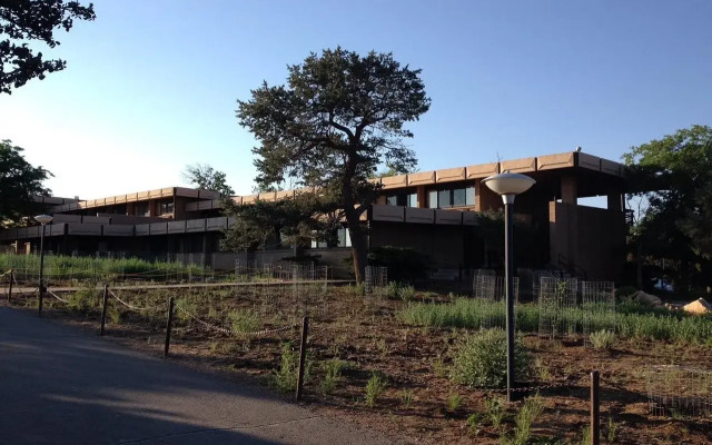 Thunderbird Lodge - Inside the Park