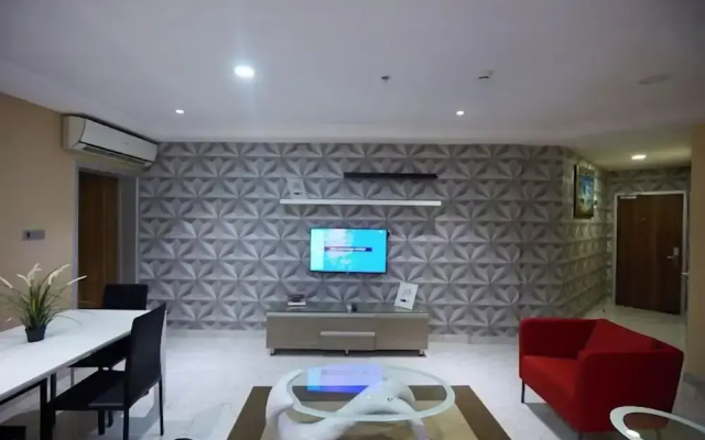 La Grandees Suites and Apartment