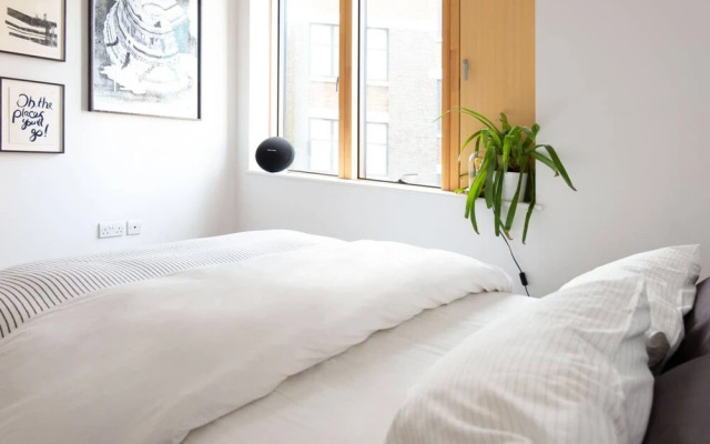 Beautiful Bohemian 2 Bedroom Flat In East London