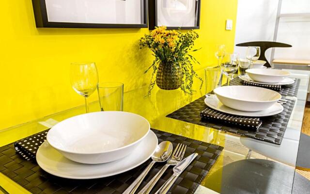 Majestic 1BD Old Town Apartment by Hostlovers