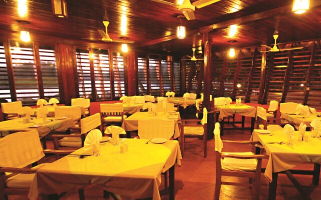Beach and Lake Ayurvedic Resort