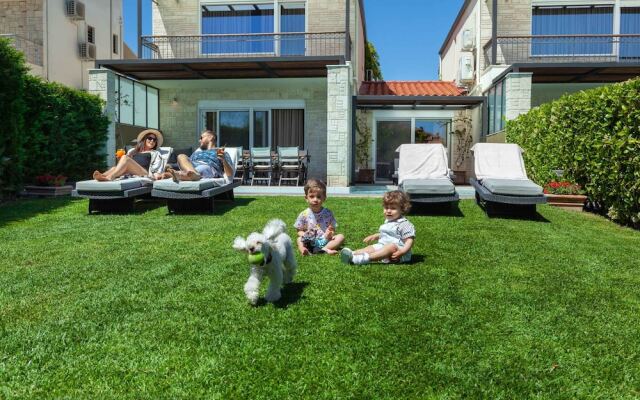 Sunny Villas Exclusive