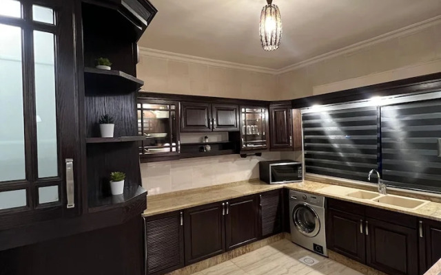 3 Bedroom Apartment Of 200 Square M With Terrace