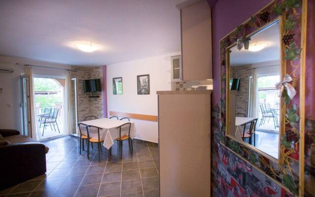 Apartment Sanic Rab 2