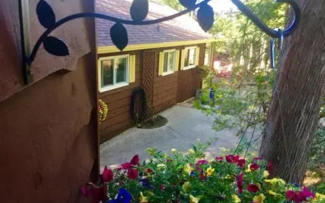 Harbor 90 Guest House (Adults Only)